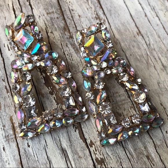 Geometric Crystal Drop Earrings! - Picture 4 of 4